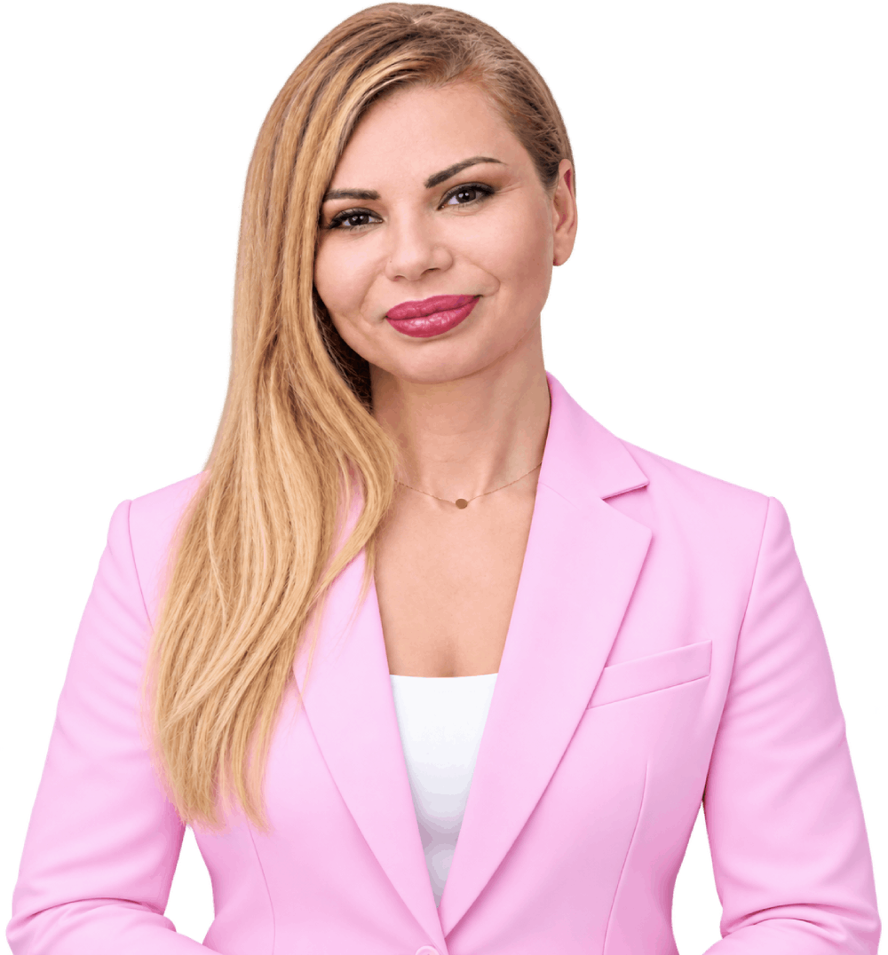 Portrait of Akela Mason, Esq., immigration attorney